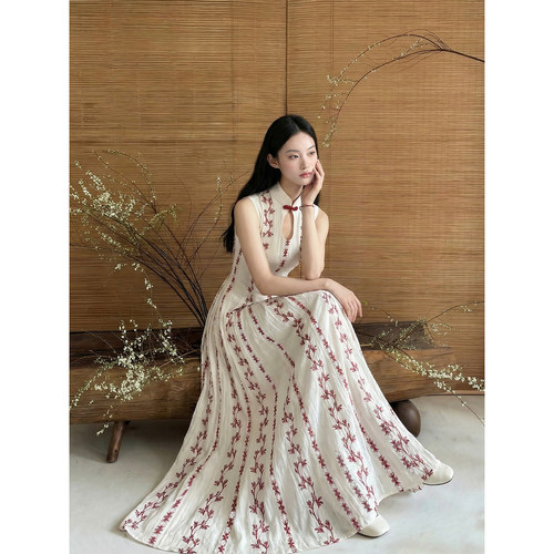 人间蜉蝣新中式旗袍订婚连衣裙