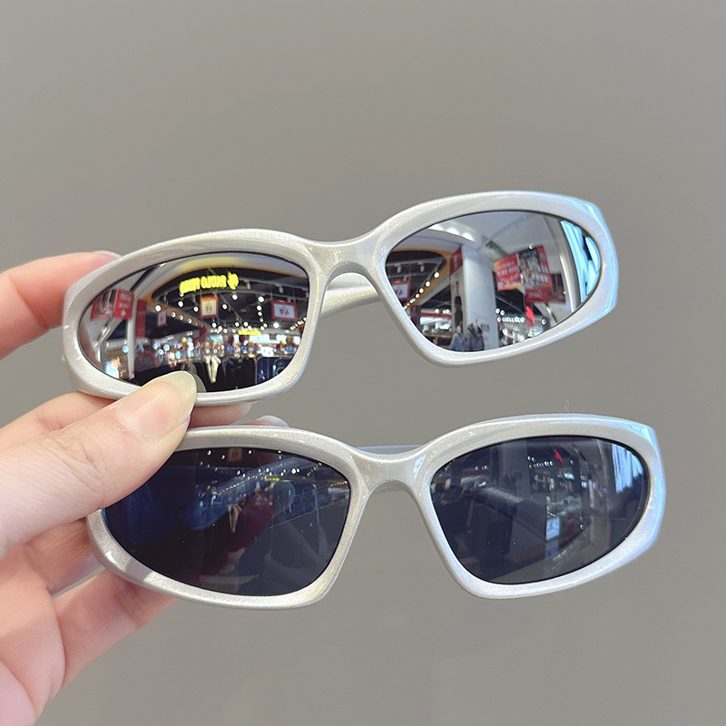 儿童防紫外线遮阳防晒墨镜潮