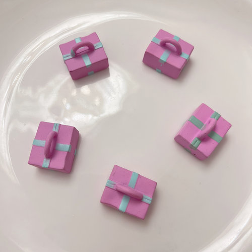 粉色礼物盒 DIY奶油胶滴胶手机壳 场景摆件 散货配件默认有瑕
