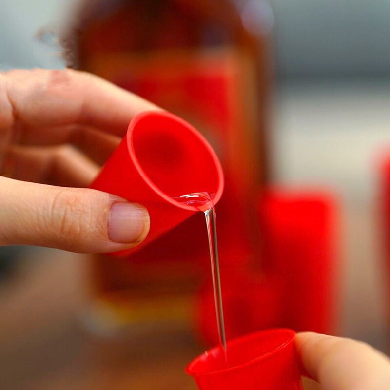 一次性红色小酒杯环保塑料