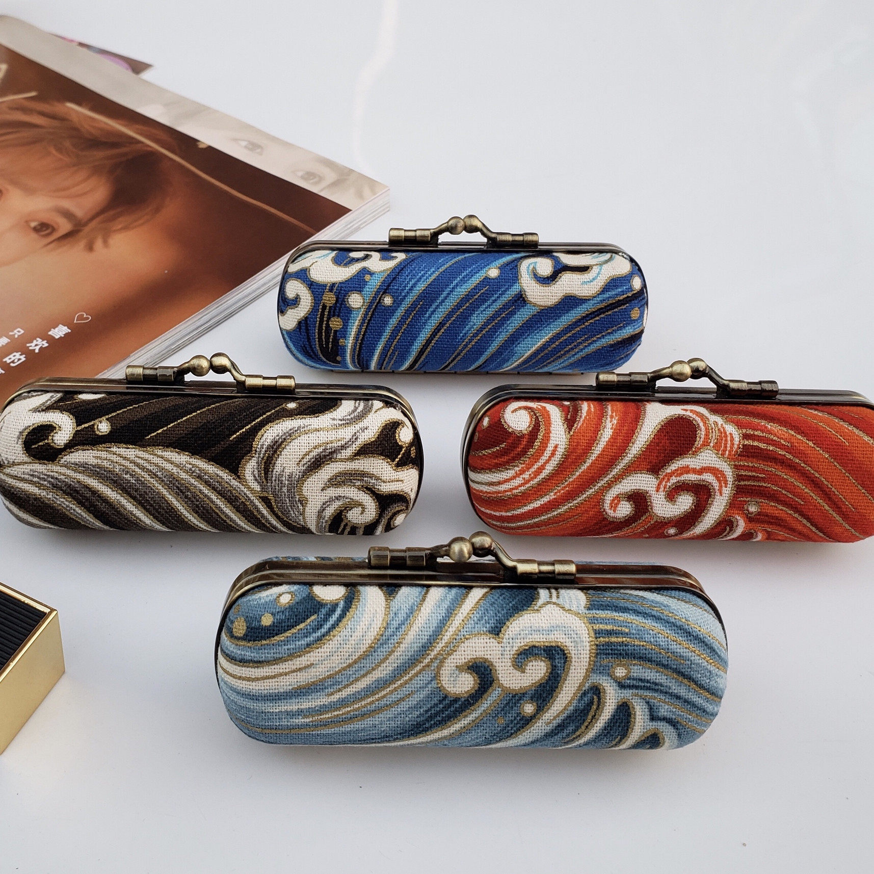 包邮 海浪和风布料古铜架夹口红盒子唇膏盒首饰盒带镜子 单只装