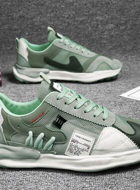 男鞋冬季透气2026新款网面运动休闲跑步设计小众阿甘老爹百搭潮鞋