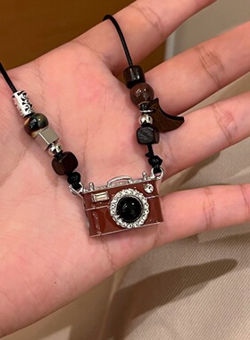 「记忆胶卷」复古酒红胶片相机项链秋冬新款长款滴釉可调节毛衣链