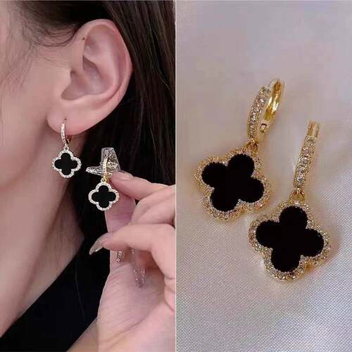 专柜品牌新款四叶草耳扣轻奢高级感耳环女个性独特耳钉复古气质小