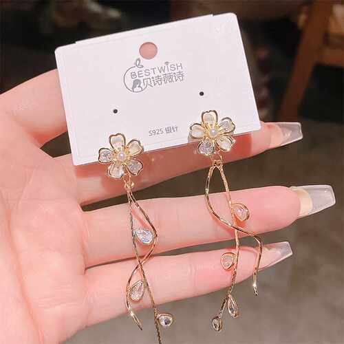 专柜品牌精致银针气质线条扭扭花朵珍珠锆石耳钉 女高级感小清新