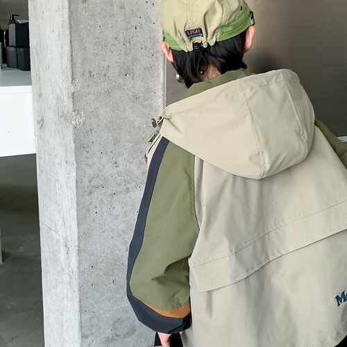 专柜品牌男童外套春秋款2026新款中大儿童秋装炸街连帽风衣男孩秋