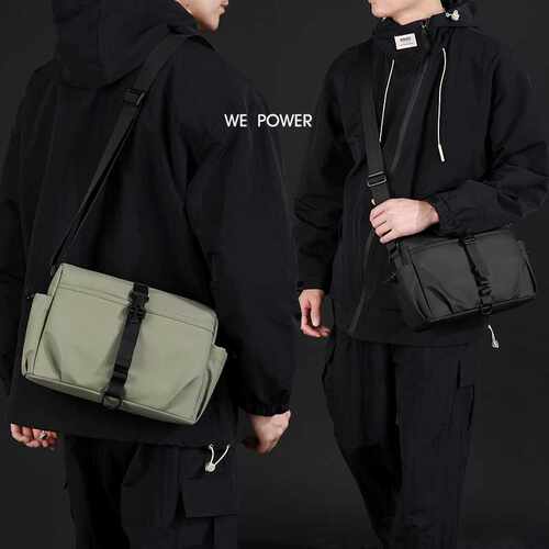 专柜品牌WEPOWER新款时尚潮流高级感斜挎包男士休闲通勤大容量单