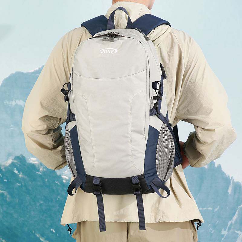 商场品牌2026夏新款轻便登山包户外大容量双肩包徒步旅行运动包多