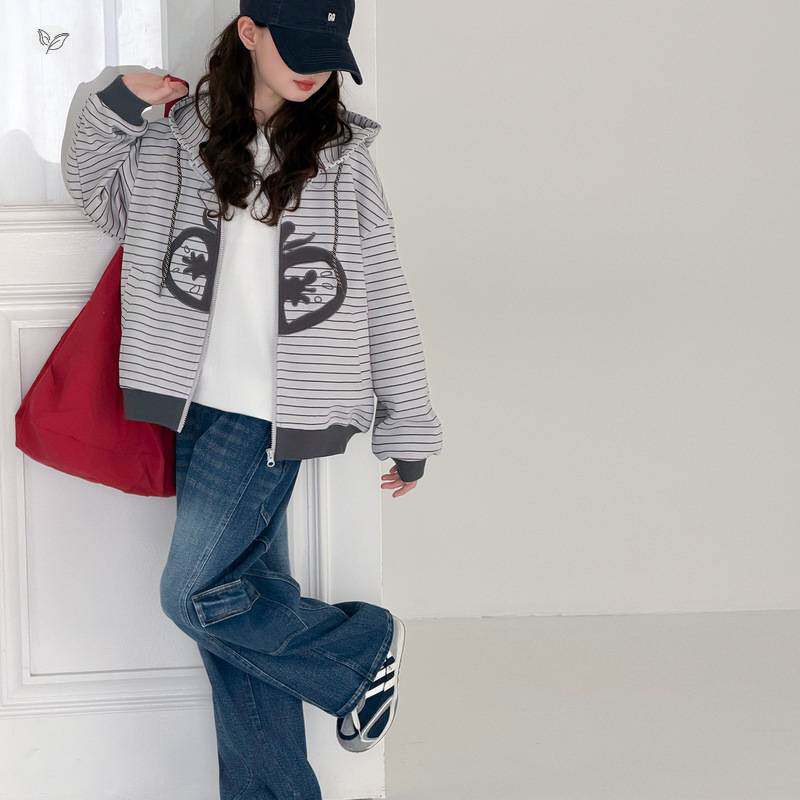 商场品牌女童条纹连帽外套春秋2026新款中大童印花开衫工装牛仔裤