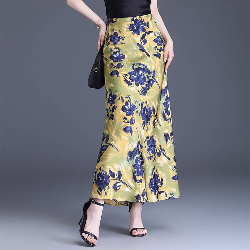 商场品牌时尚碎花鱼尾半身裙女2026夏季新款显瘦垂坠感a字包臀裙