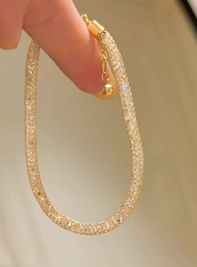 法式爆闪碎钻石钱袋子手链女款轻奢小众精致高级感2026年新款手饰