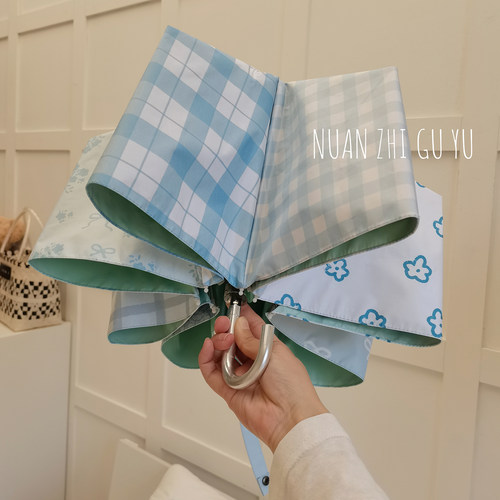 蓝色治愈系晴雨两用彩胶伞