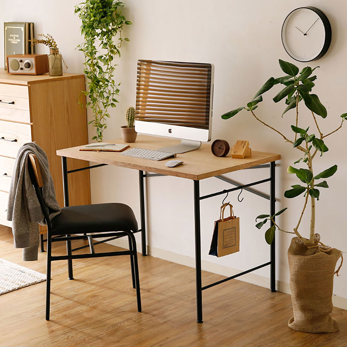 desk The computer table Desktop Retro Iron art style solid wood texture Northern Europe American country Japanese Simplicity dresserin the Residential furniture , Tables , Computer Desk  category - from Buy2taobao.com to provide professional Taobao agent buy service
