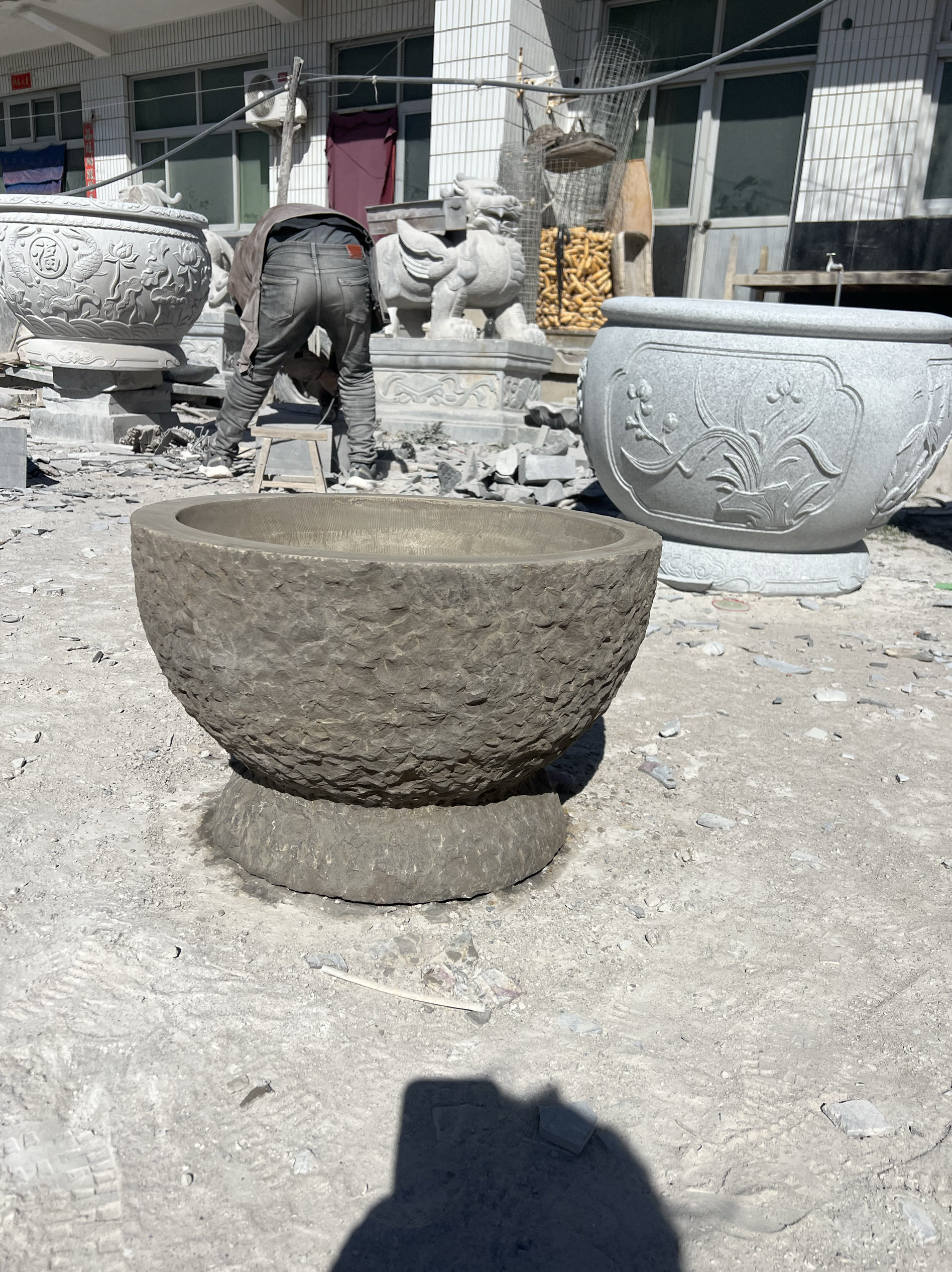 青石石臼石钵仿古石花盆复古门海鱼缸养鱼池户外庭院摆件