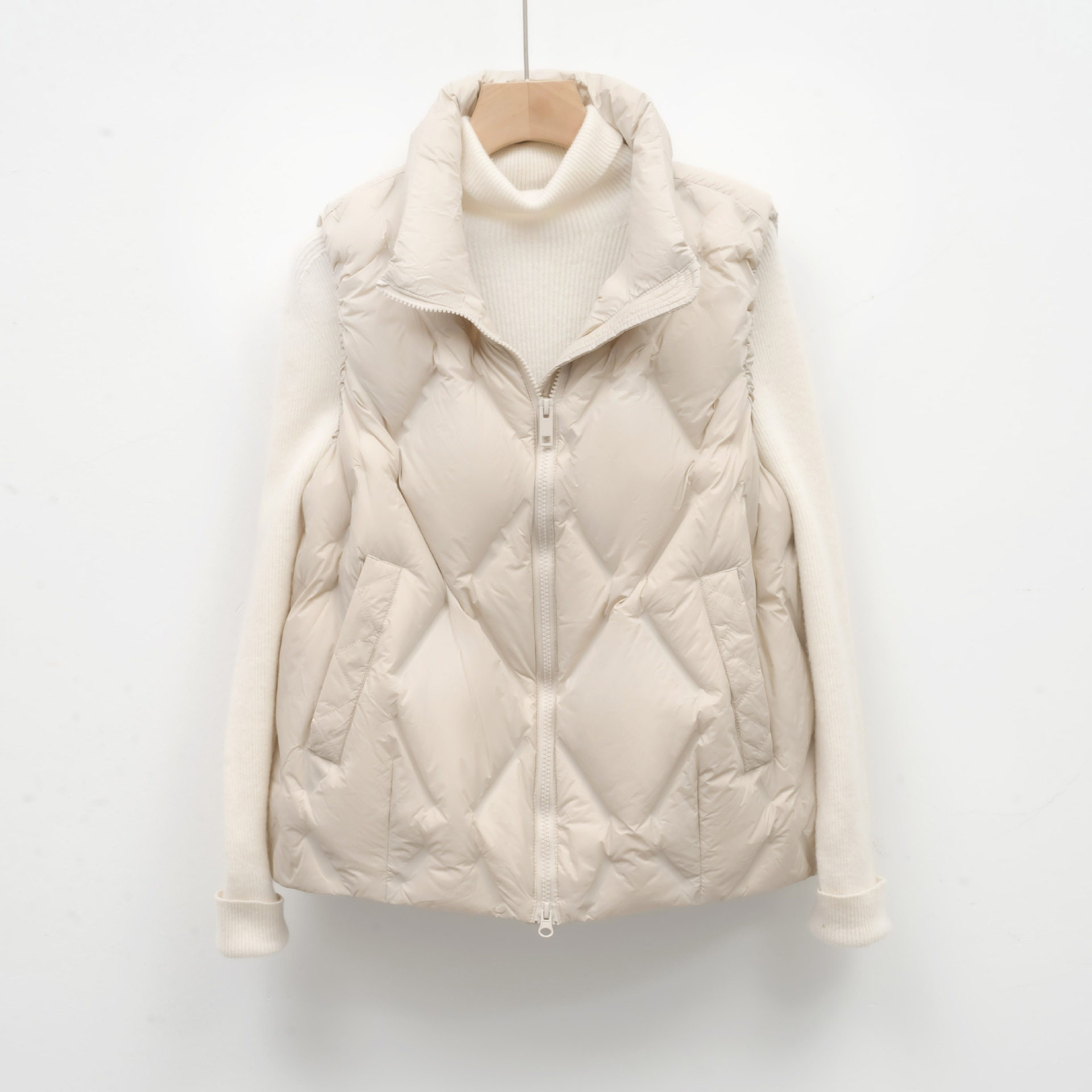 25冬90绒轻薄羽绒马甲女背心女装条纹羽绒服加大码