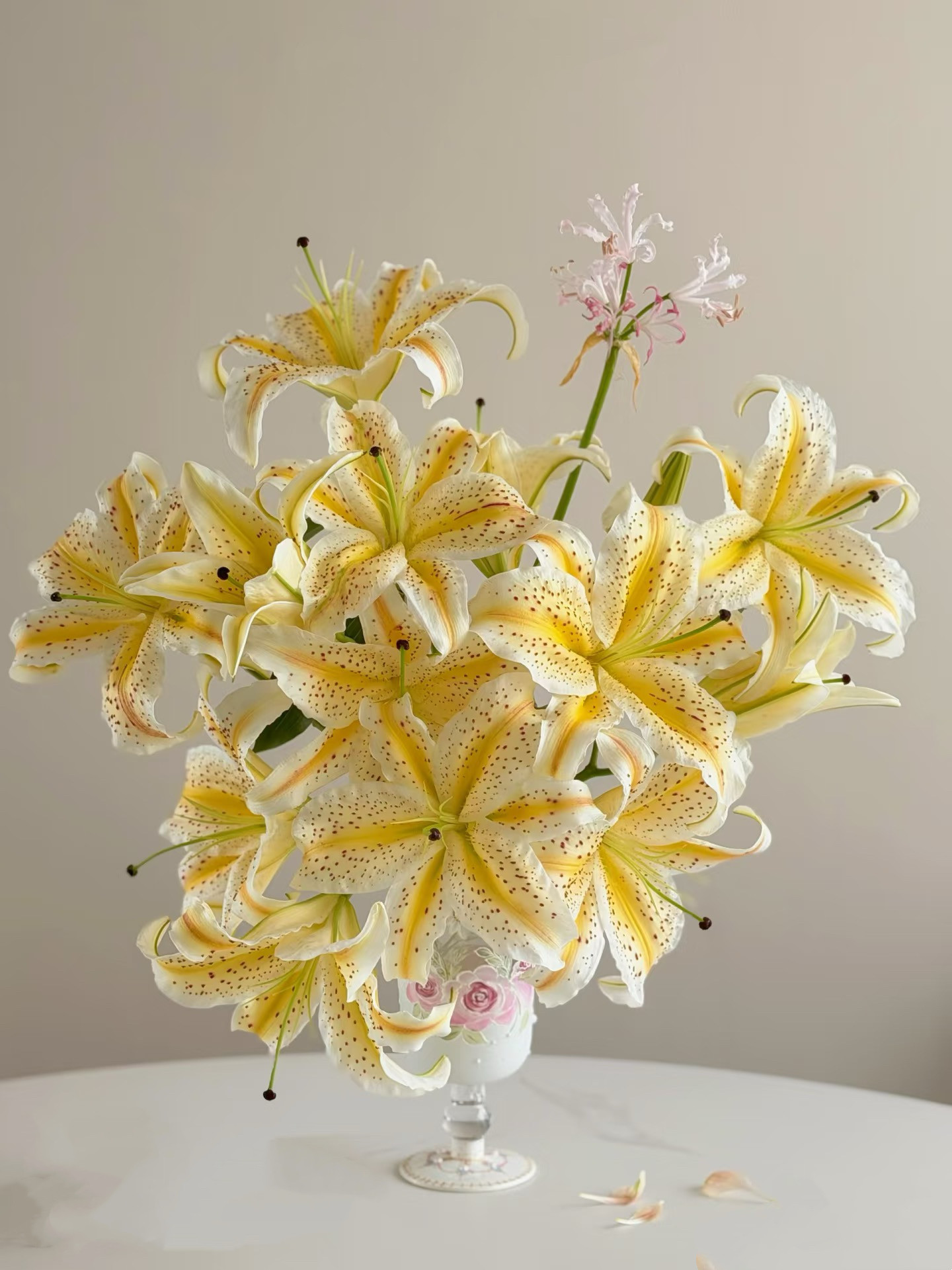 稀有老虎沐恩百合鲜切花黄色香水百合家庭办公用花客厅插花花期长