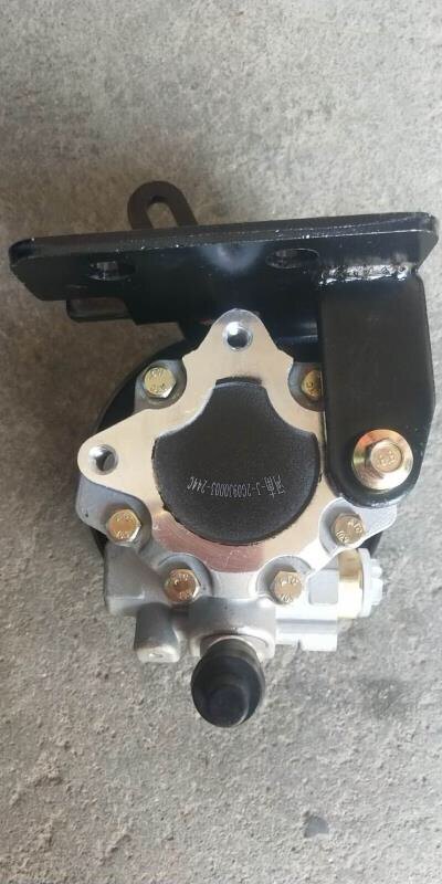 东风140/电喷/汽油机/方向助力器/转向助力泵