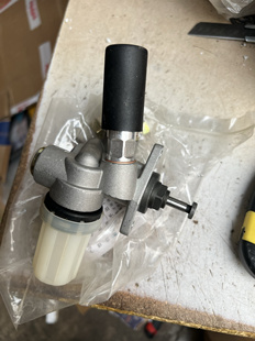 一汽奥威/收油泵/汽油泵