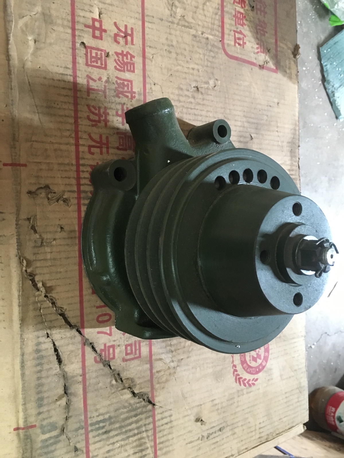 解放CA30/水泵/水泵总成/带出水嘴/一汽