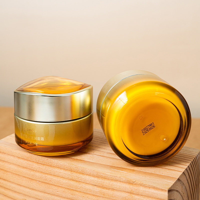 菲洛茗升级焕采轻透柔暇素颜霜60g,美容护肤/美体/精油,乳液/面霜,淘宝优惠券,粉丝福利购,淘宝优惠卷