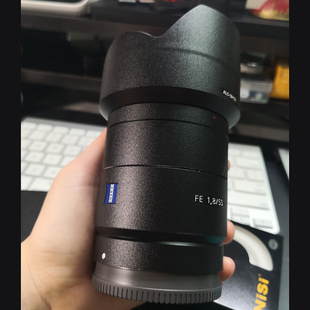 适用索尼55 F1.8ZA镜头保护贴膜蔡司551.8碳纤维贴纸改色无痕美容