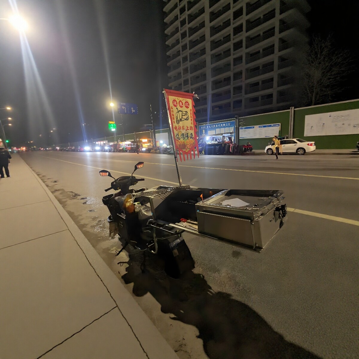 电动车摩托车不锈钢摆摊箱烧烤架