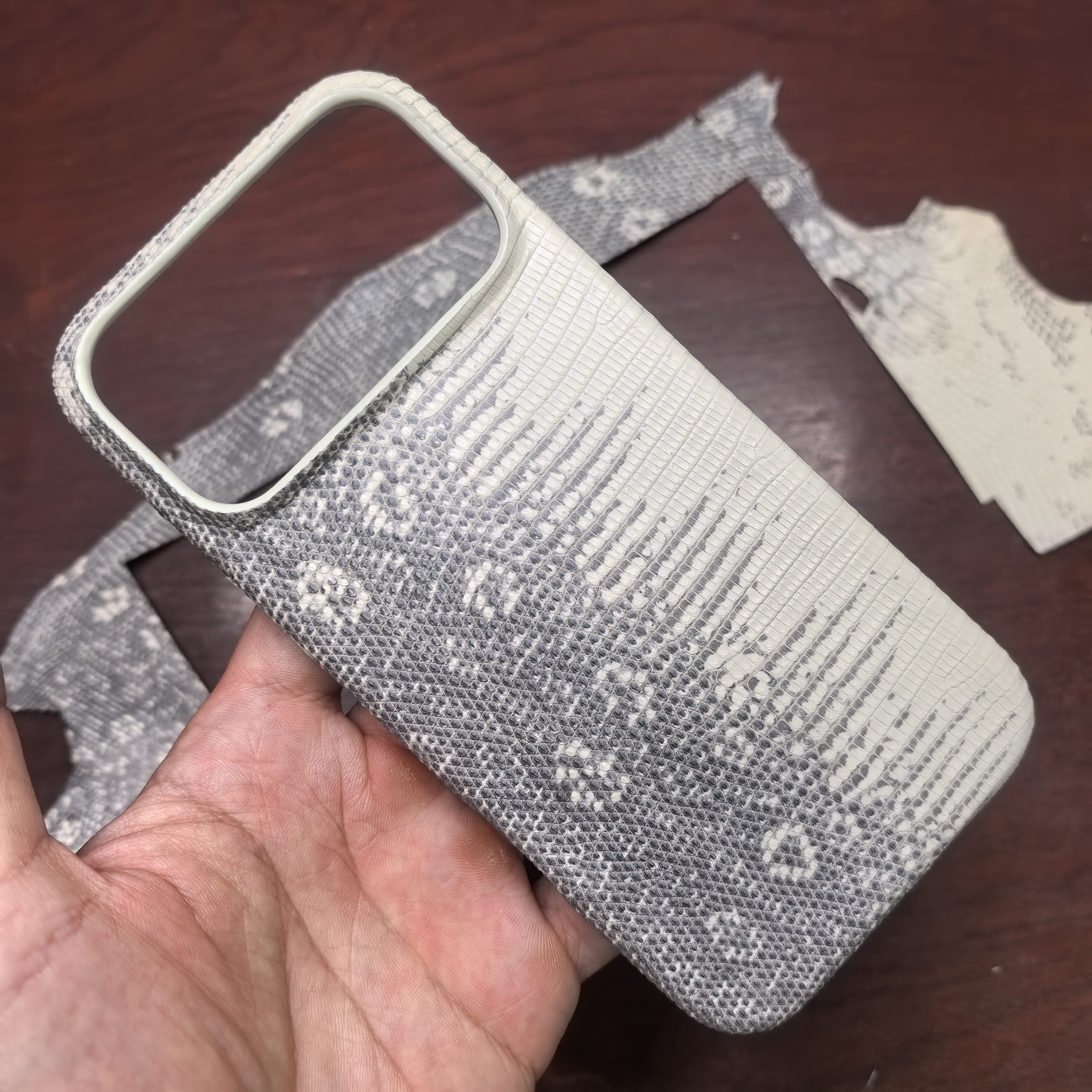 MEIP适用于苹果/Apple手机壳IPhone17PROMAX真皮蜥蜴皮套奢华定制IPHNE17AIR小众定制奢华爱好