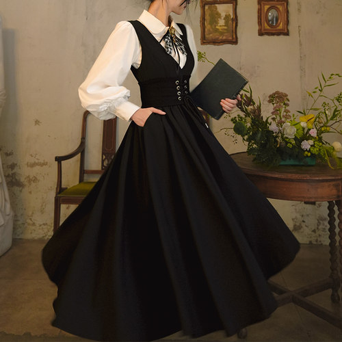 法式复古V领高腰大摆伞裙连衣裙