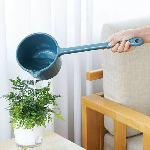 浇花专用水瓢长柄塑料水舀浇菜地水勺厨房加厚长把家用洗澡舀子