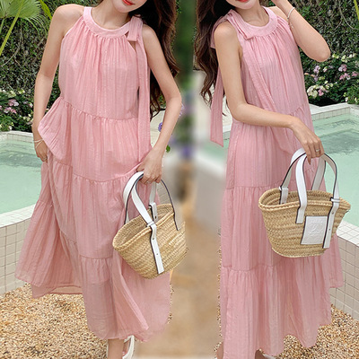 2026海边度假风挂脖吊带连衣裙女夏季温柔风气质沙滩裙仙女长裙