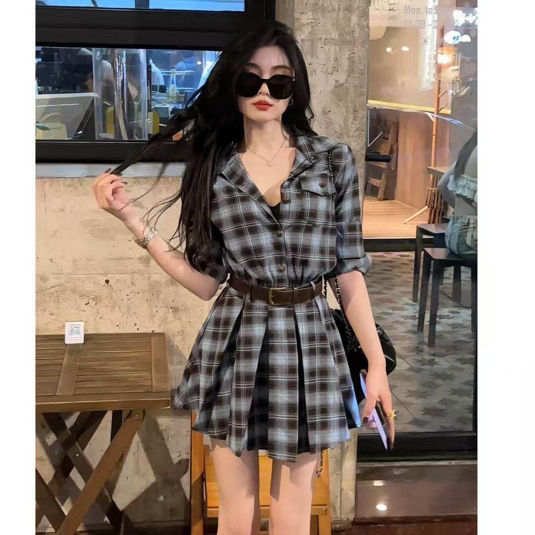 甜酷辣妹风设计感格纹衬衫裙女收腰送腰带显瘦法式复古连衣裙短裙