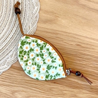 Абрикосой персидская хризантема