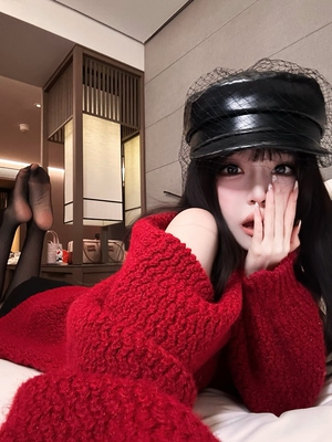 Eva君君酱韩系高级感露肩长袖红色针织宽松毛衣女显瘦慵懒风上衣