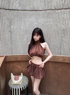 Eva君君酱纯欲风辣妹韩系花苞挂脖无袖露脐背心蓬蓬短裙两件套女