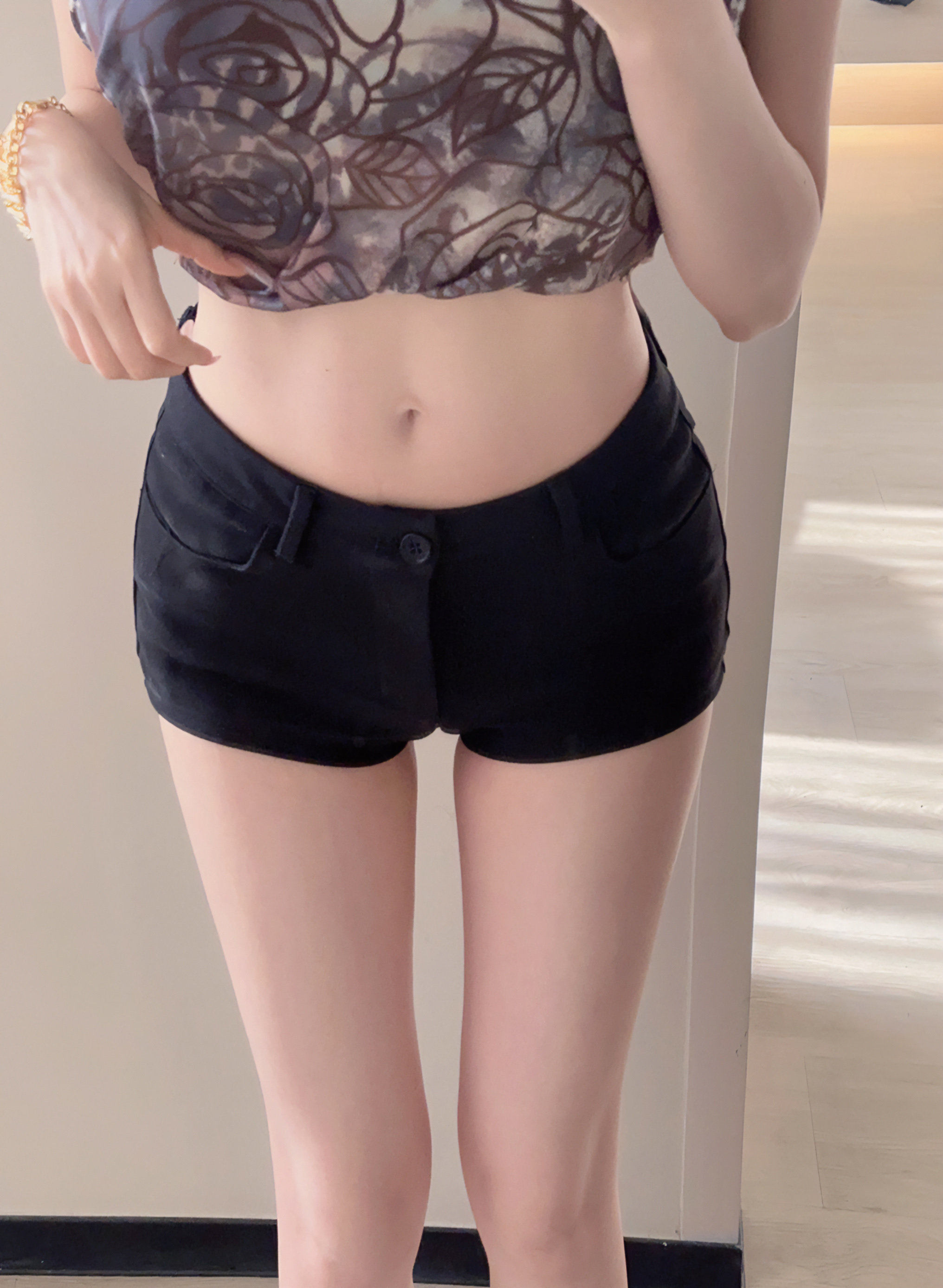 Eva君君酱美式辣妹性感百搭显瘦丰胯短裤四季可穿超模腿包臀热裤