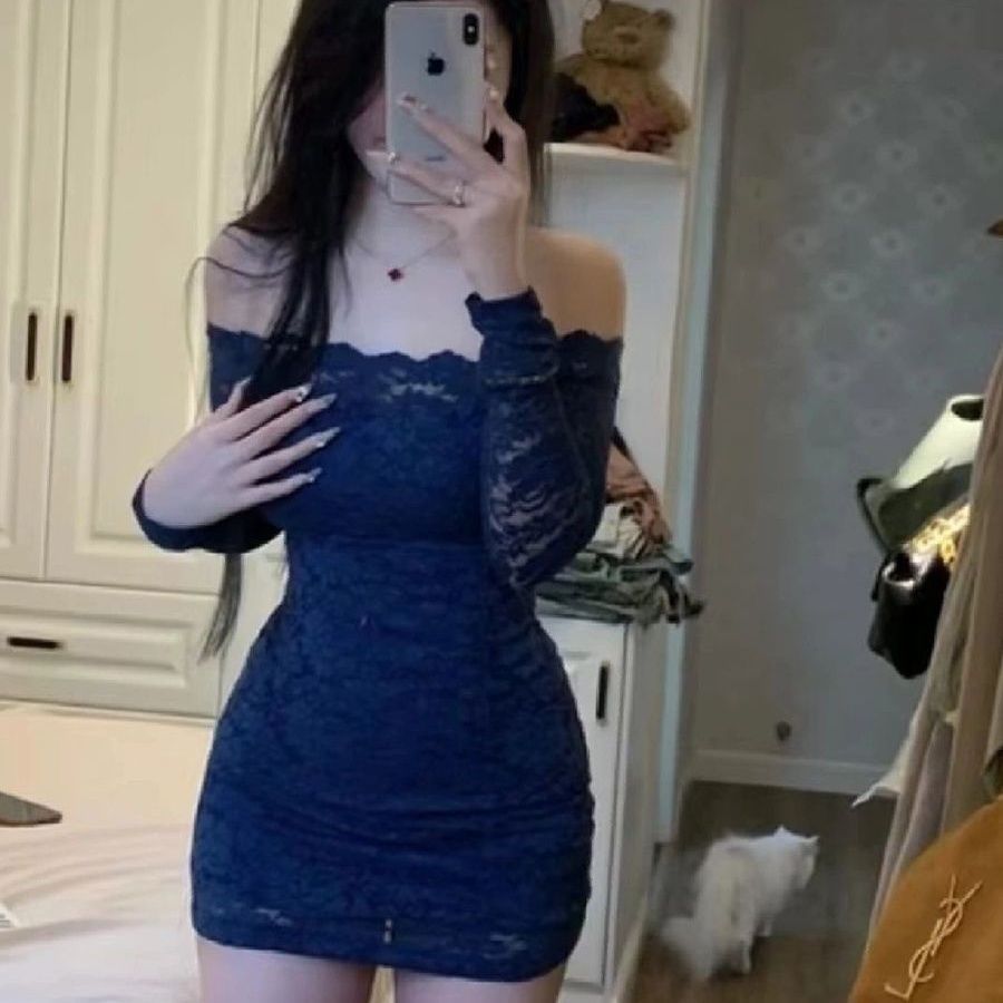 连衣裙女2023夏季新款复古纯欲蕾丝抹胸裙辣妹修身性感露肩包臀裙