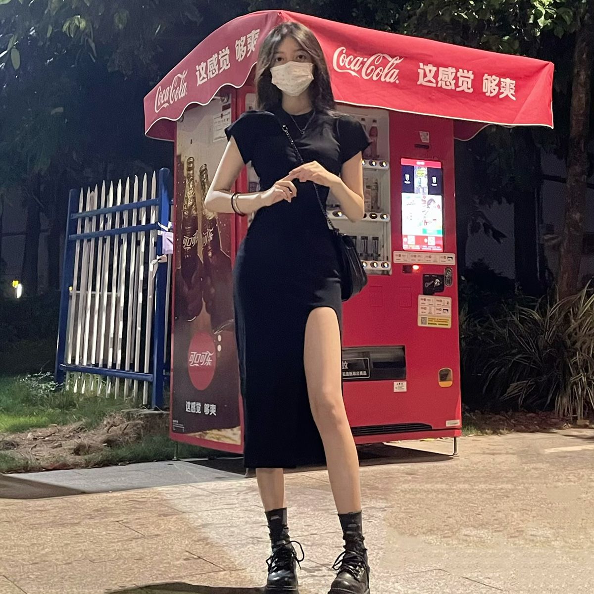 纯欲甜辣妹茶歇连衣裙女夏季小众高级感开叉连衣裙别致修身包臀裙