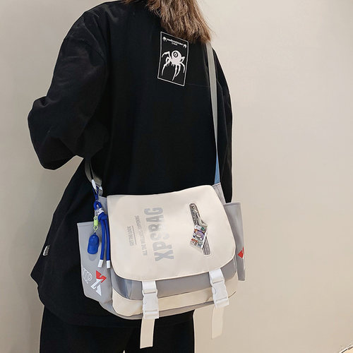 大容量帆布斜挎包单肩邮差包