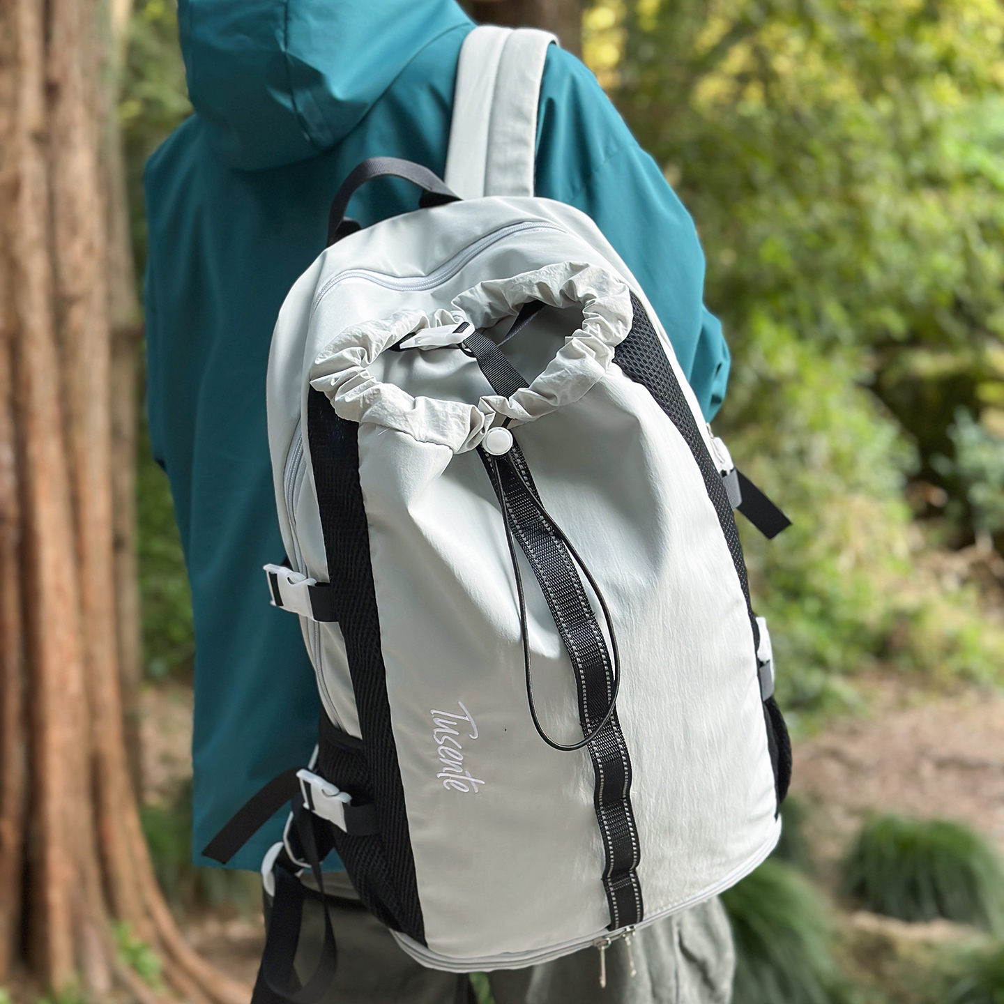 网球包女双肩包轻便羽毛球拍包户外运动书包防水大容量旅行背包男