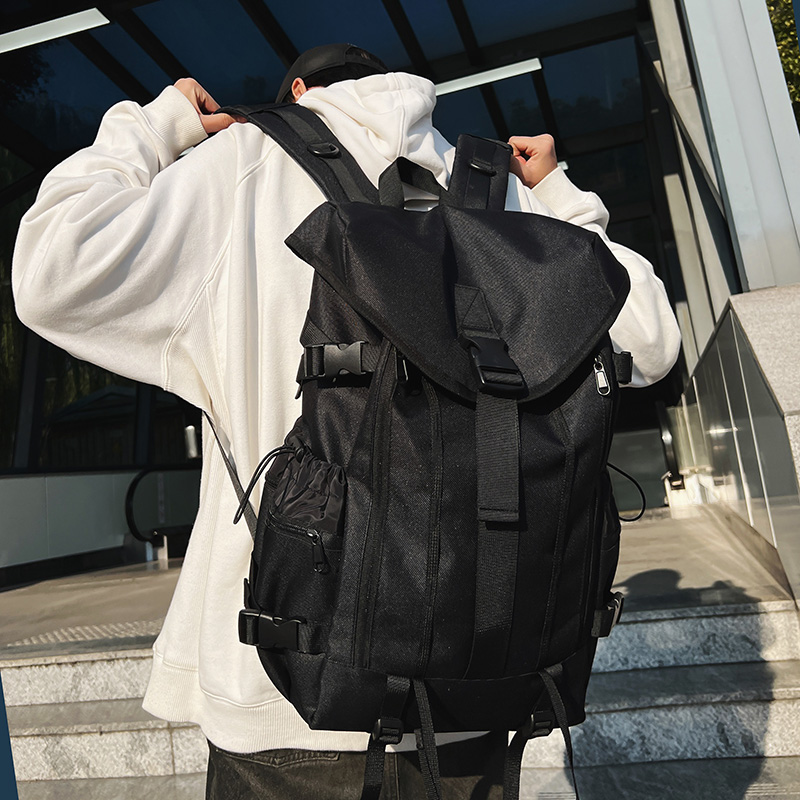 菇八八潮牌大容量机能双肩包背包