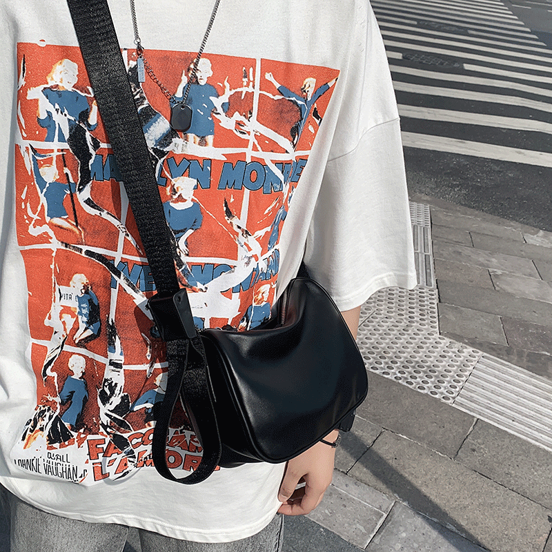潮牌日系斜挎包男2025新款小包时尚简约学生单肩包女软皮小挎包潮,箱包皮具/热销女包/男包,通用款女包,淘宝优惠券,粉丝福利购,淘宝优惠卷