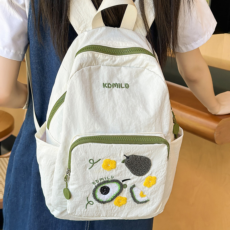 户外双肩包女旅游轻便背包2025新款大容量休闲高中学生上课书包女