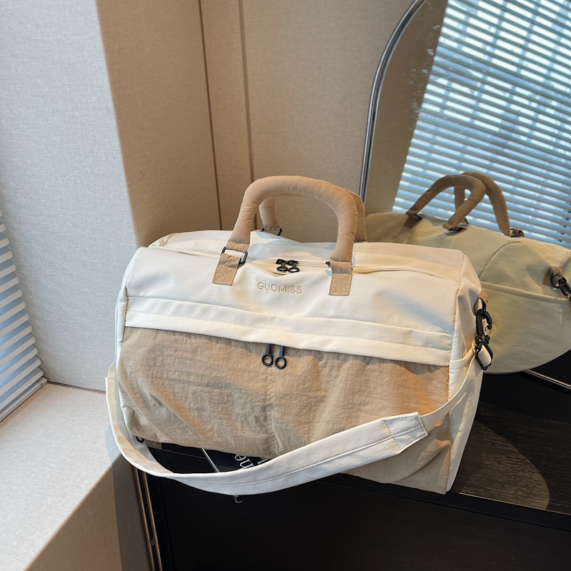 短途旅行包女大容量格子新款手提包出差行李袋运动收纳斜挎健身包