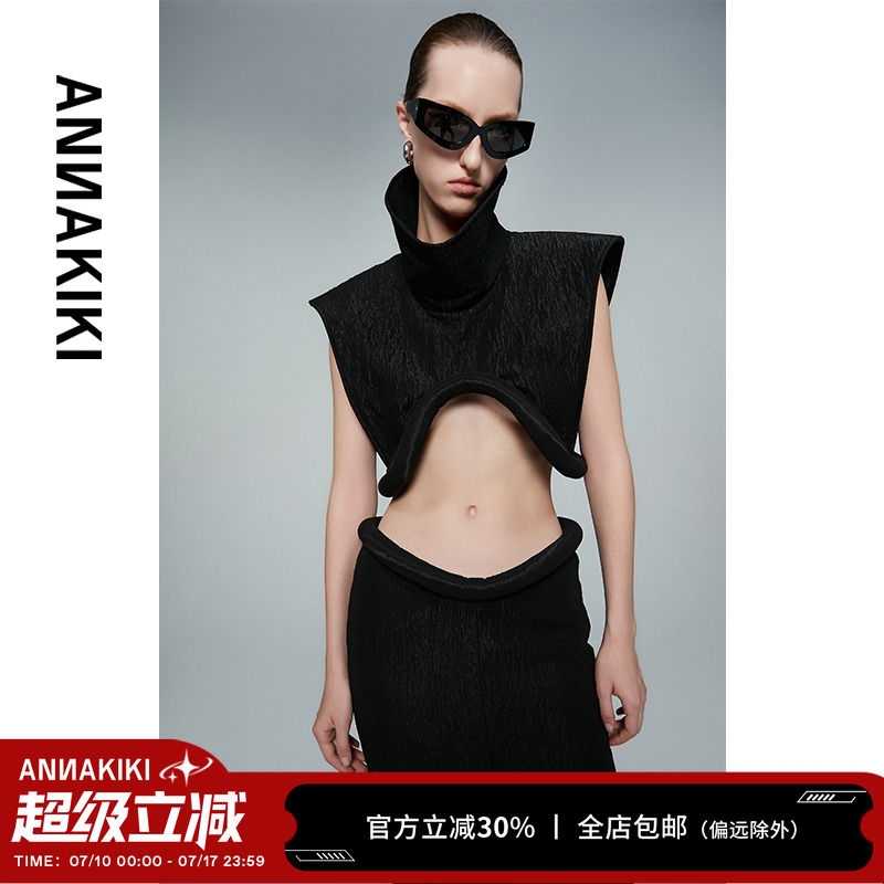 ANNAKIKI宽肩无袖飞碟上衣