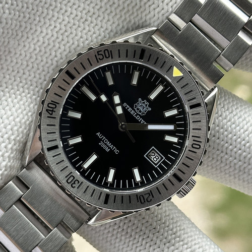 200M防水蓝宝石玻璃NH35SD1927