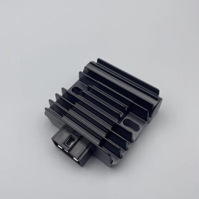 适用 轻骑铃木摩托车 UY125 UU125 整流器 电瓶充电器 稳压器 硅