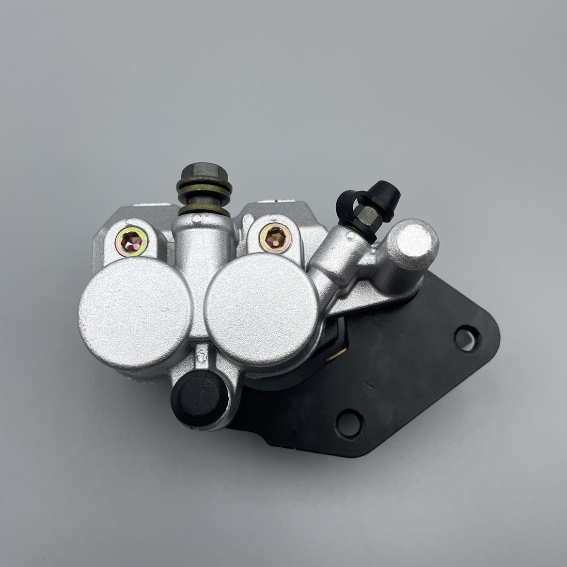 适用马杰斯特T2T3T5刹车下泵碟刹泵前后刹车泵卡钳150踏板摩托车