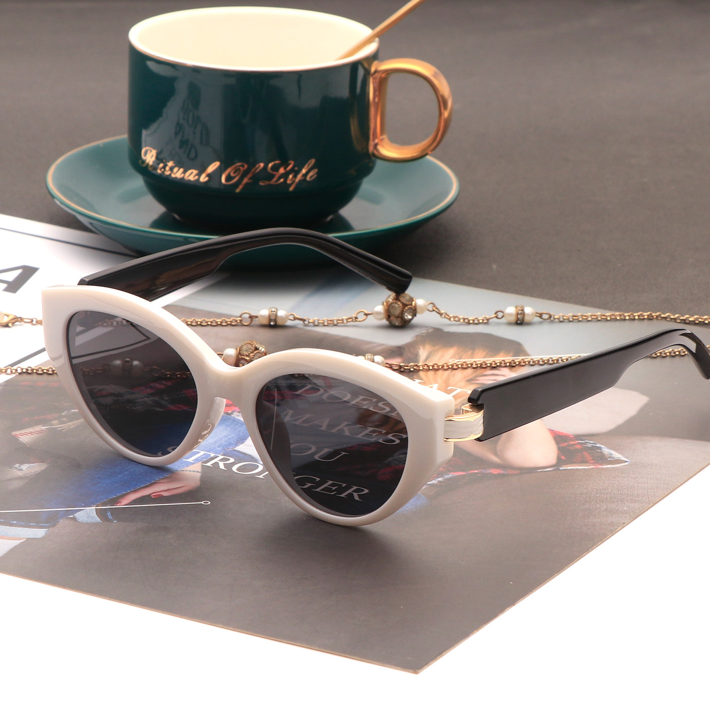 网红同款猫眼墨镜女款白色高级感复古红色偏光太阳镜防紫外线小脸