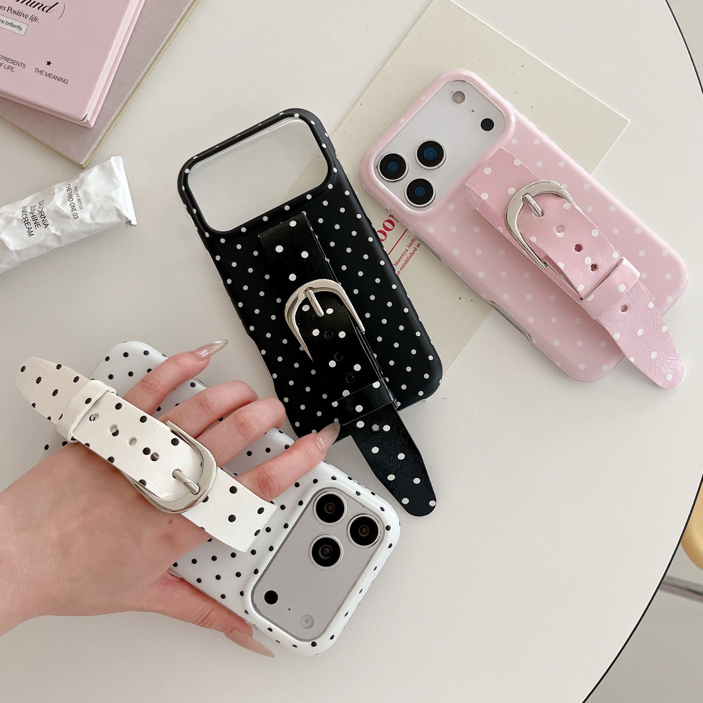 日韩少女心波点手腕带适用iPhone15苹果16手机壳17promax全包软壳iPhone17防摔手提保护套16promax个性潮壳女