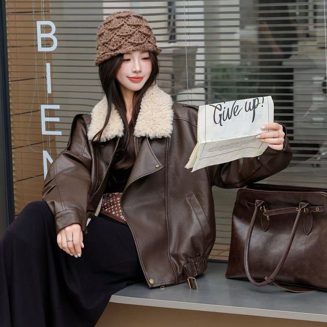 实拍实价酷飒羊羔绒毛领蛋白皮衣外套女加厚加绒美式机车宽松夹克